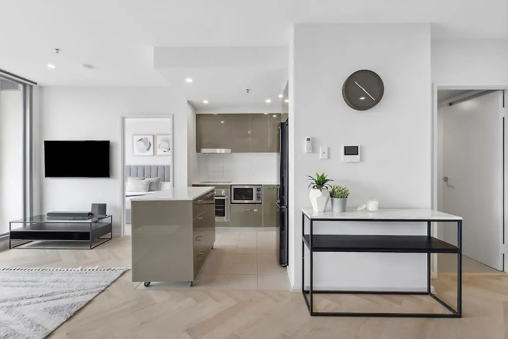 Modern Renovated Cbd Apartment Canberra